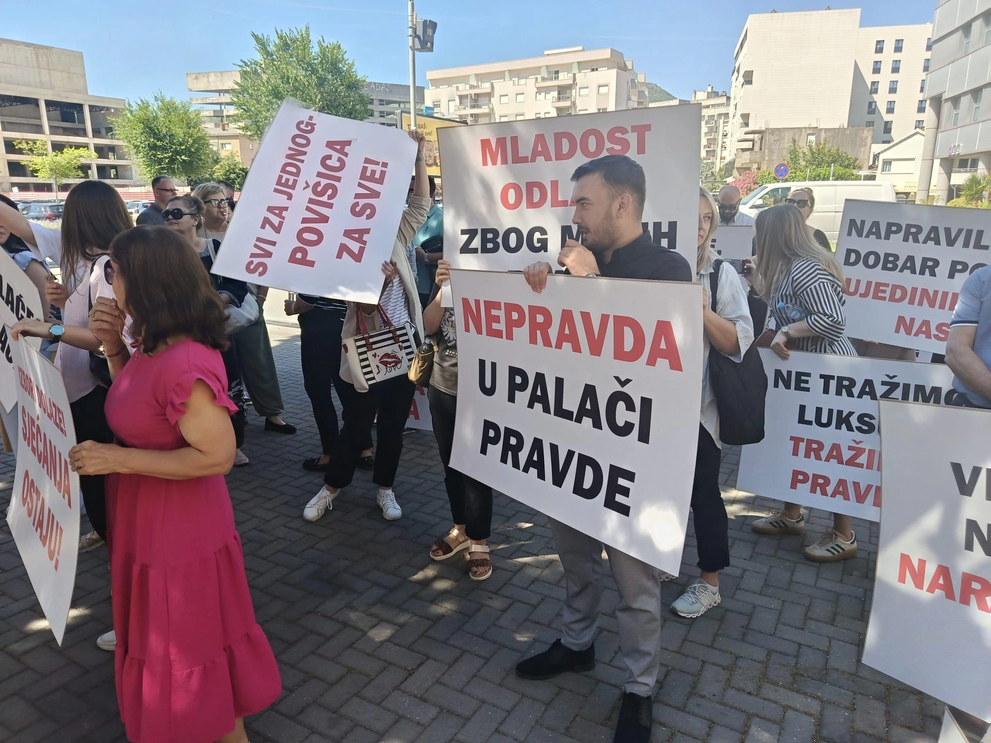 Ponuđena rješenja samo za dio zaposlenika, želimo postići rješenje koje će vrijediti za sve